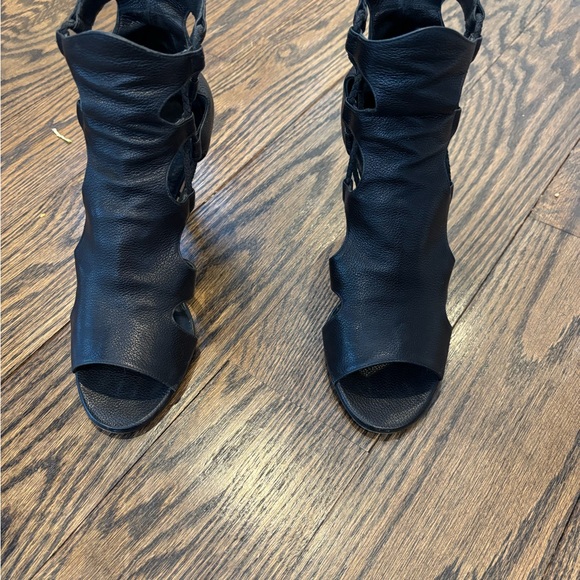 Jimmy Choo Black Leather Women's Shoes